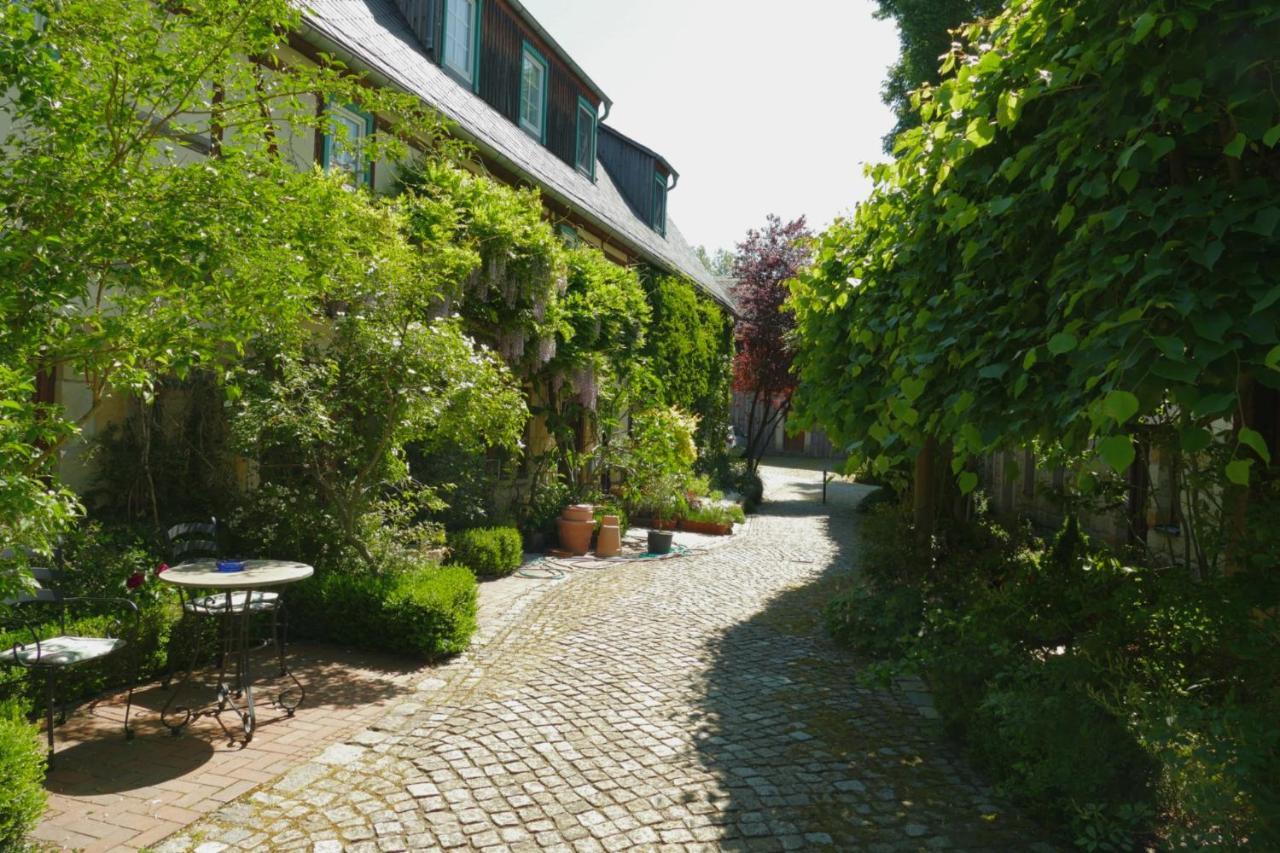 No.5 - Schkade Apartment